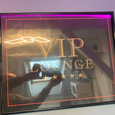 Best-Preis -Vip Lounge- Mit Netflix, Self-Check-In, Ebike Ladestation, Fahrradraum, Wlan Und Netflix - Direkt Am Elberadweg Im Herzen Von Wittenberge Zewnętrze zdjęcie